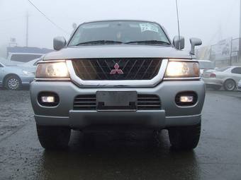 2001 Mitsubishi Challenger Pics