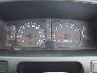 2001 Mitsubishi Challenger Pictures