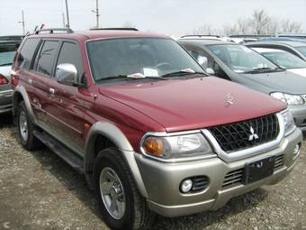 2003 Mitsubishi Challenger Images