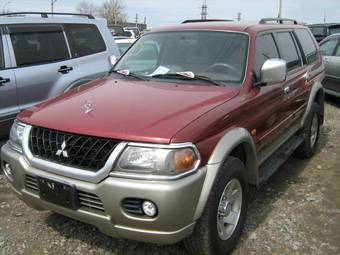 2003 Mitsubishi Challenger Pics