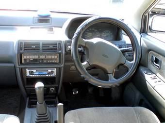 1991 Mitsubishi Chariot Photos