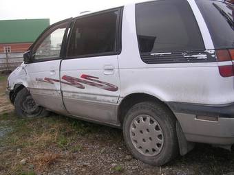 1992 Mitsubishi Chariot Photos