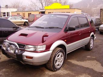 1993 Mitsubishi Chariot