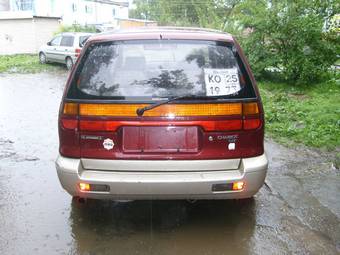 1993 Mitsubishi Chariot Pictures