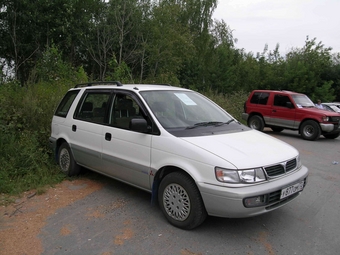 1994 Mitsubishi Chariot