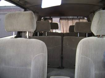 1994 Mitsubishi Chariot Photos