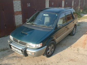 1995 Mitsubishi Chariot