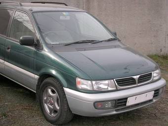 1995 Mitsubishi Chariot