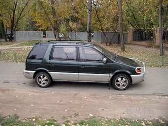 1996 Mitsubishi Chariot