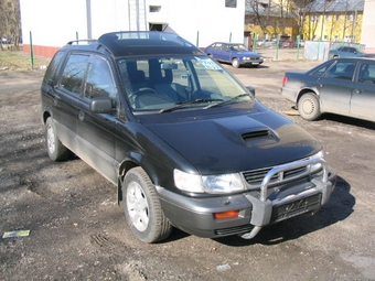 Mitsubishi Chariot