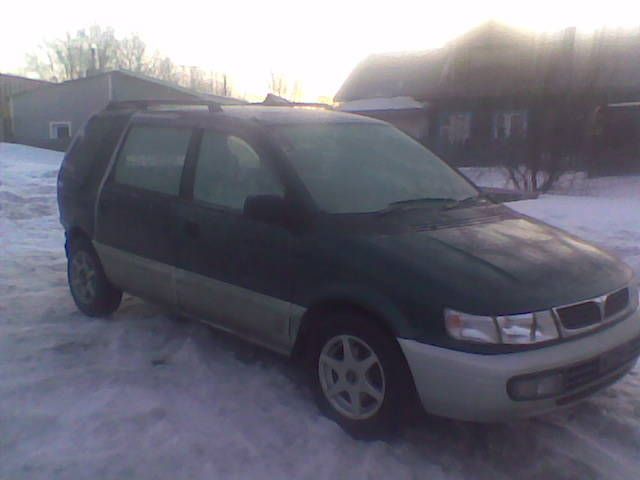1996 Mitsubishi Chariot