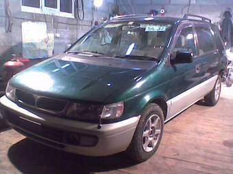 1996 Mitsubishi Chariot Wallpapers
