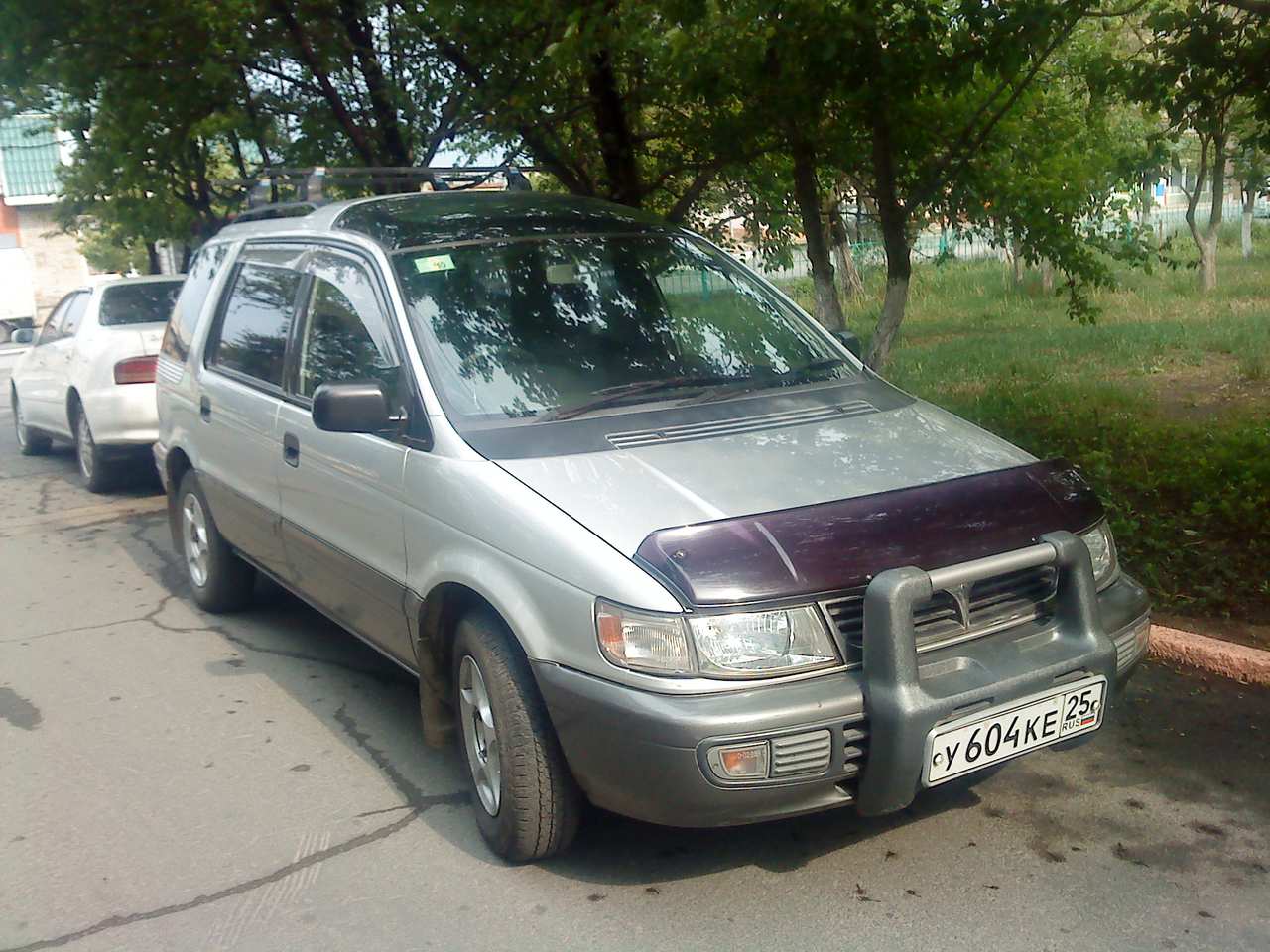 1996 Mitsubishi Chariot