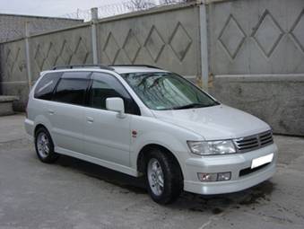 1998 Mitsubishi Chariot