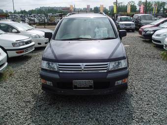 1998 Mitsubishi Chariot Pictures