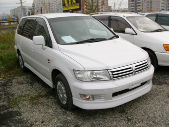 1999 Mitsubishi Chariot