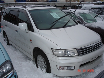 1999 Mitsubishi Chariot