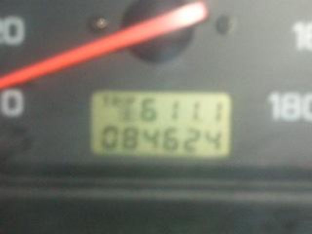 2000 Mitsubishi Chariot