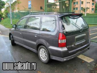 2000 Mitsubishi Chariot Pictures