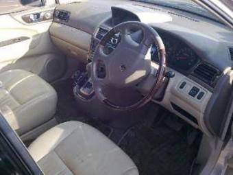 2000 Mitsubishi Chariot Pictures