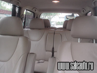 2001 Mitsubishi Chariot Photos
