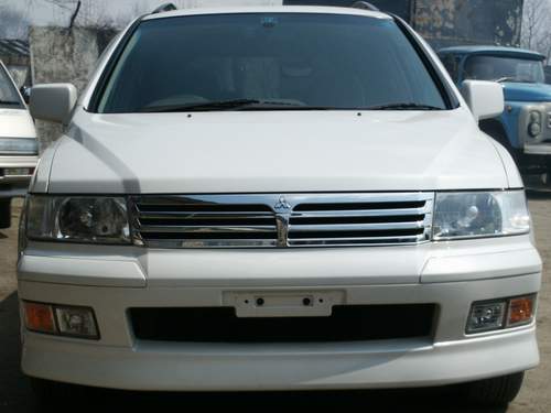 1997 Mitsubishi Chariot Grandis