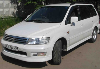 1997 Mitsubishi Chariot Grandis