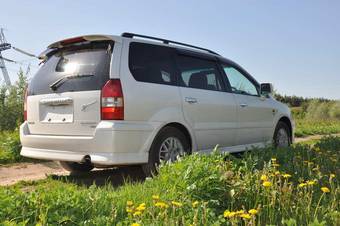 1997 Mitsubishi Chariot Grandis Wallpapers