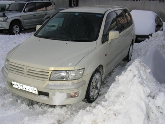 1998 Mitsubishi Chariot Grandis