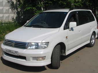 1998 Mitsubishi Chariot Grandis