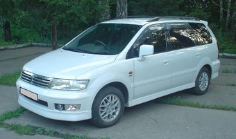 1998 Mitsubishi Chariot Grandis