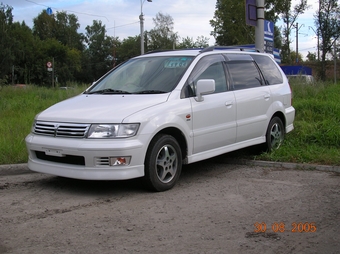 1998 Mitsubishi Chariot Grandis