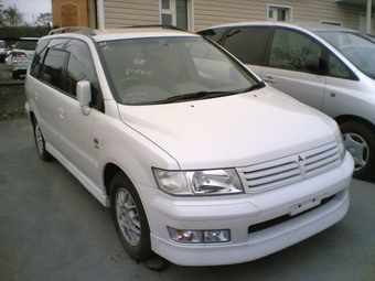 1998 Mitsubishi Chariot Grandis