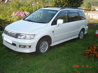 1998 Mitsubishi Chariot Grandis