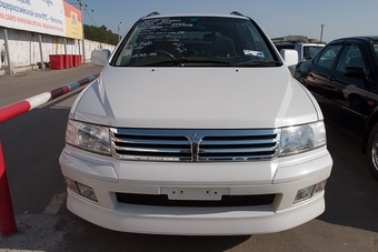 1998 Mitsubishi Chariot Grandis