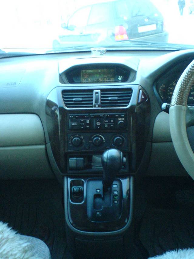 1998 Mitsubishi Chariot Grandis