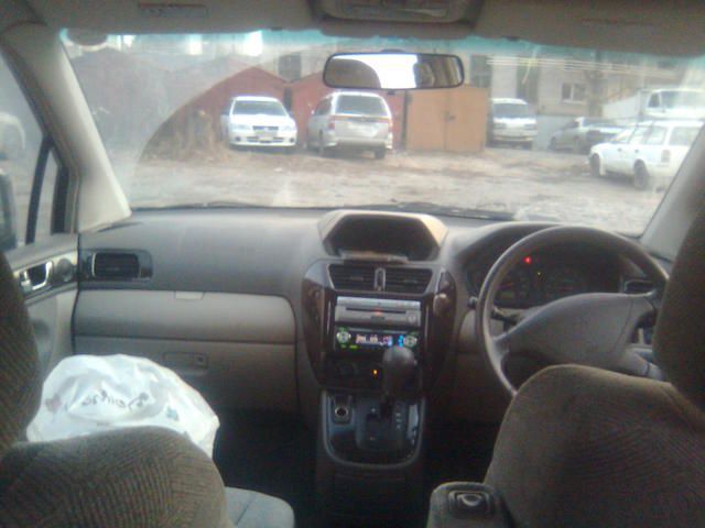 1998 Mitsubishi Chariot Grandis
