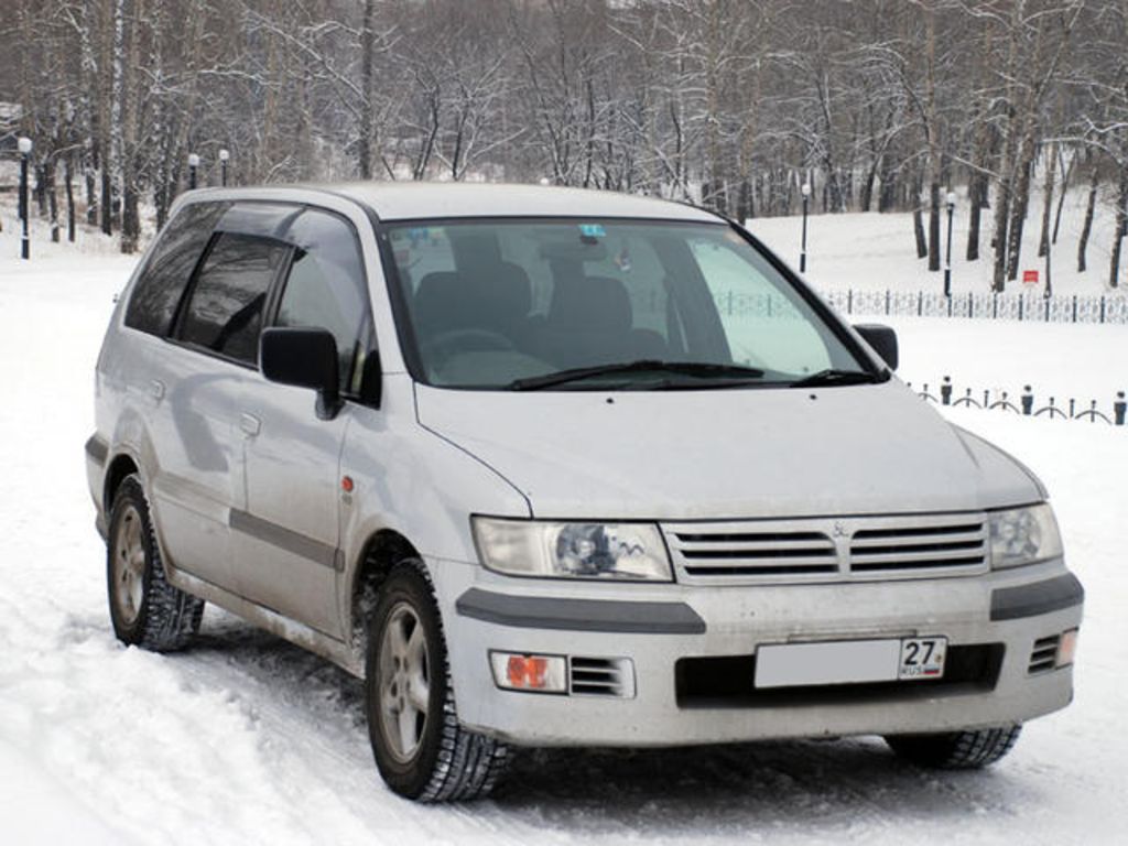 1998 Mitsubishi Chariot Grandis