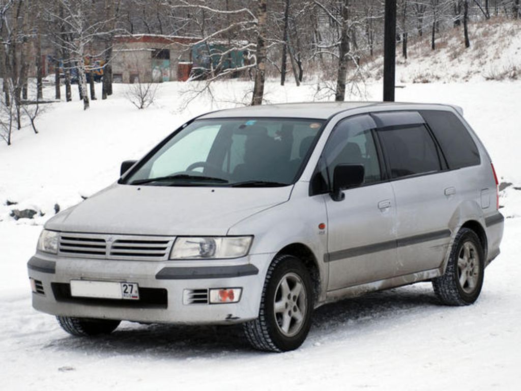 1998 Mitsubishi Chariot Grandis