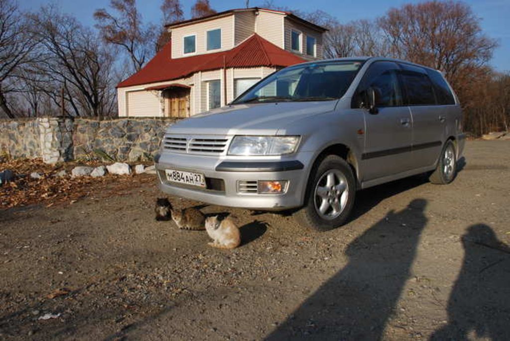 1998 Mitsubishi Chariot Grandis