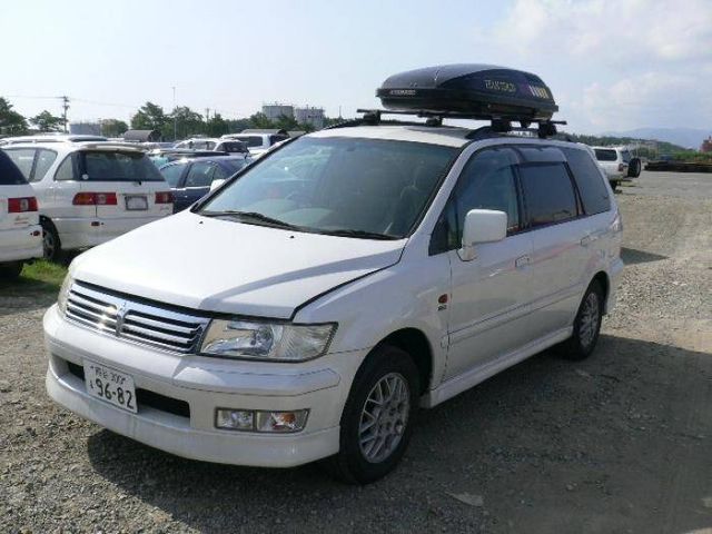 1998 Mitsubishi Chariot Grandis