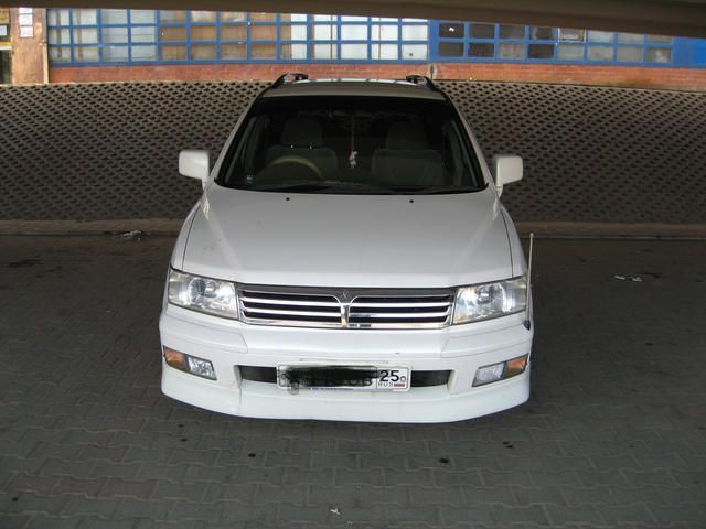 1998 Mitsubishi Chariot Grandis