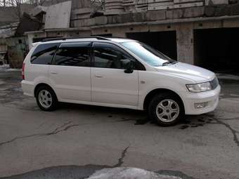 1998 Mitsubishi Chariot Grandis