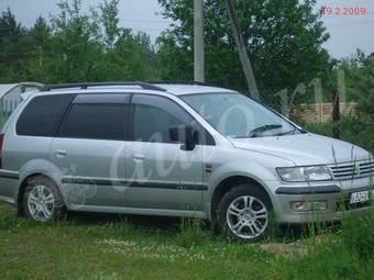 1998 Mitsubishi Chariot Grandis Pictures