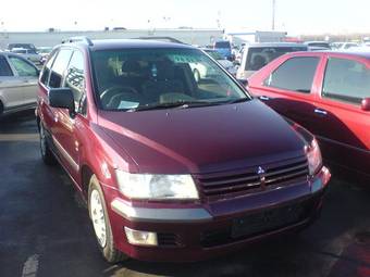 1998 Mitsubishi Chariot Grandis Pictures