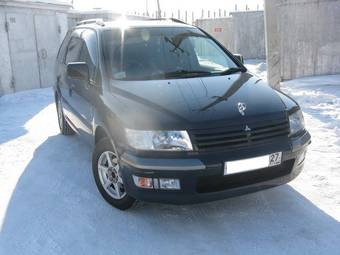 1998 Mitsubishi Chariot Grandis Photos