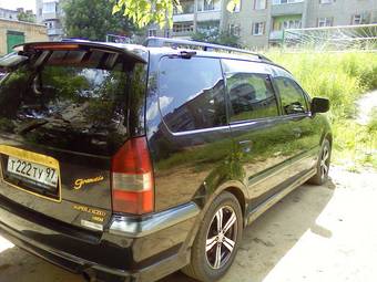 1998 Mitsubishi Chariot Grandis Pictures