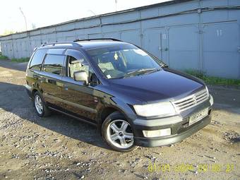 1998 Mitsubishi Chariot Grandis Pictures