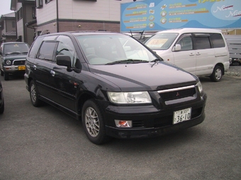 1999 Mitsubishi Chariot Grandis