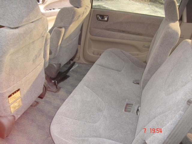 1999 Mitsubishi Chariot Grandis